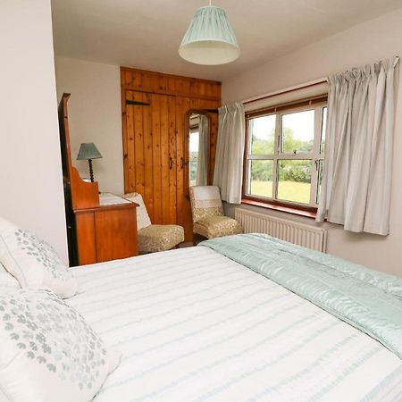 Holly Farm Cottage Newbridge on Wye Bagian luar foto