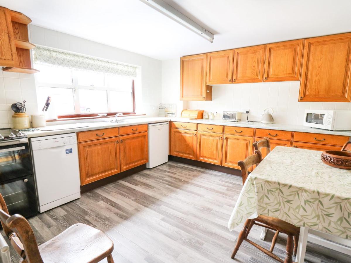 Holly Farm Cottage Newbridge on Wye Bagian luar foto