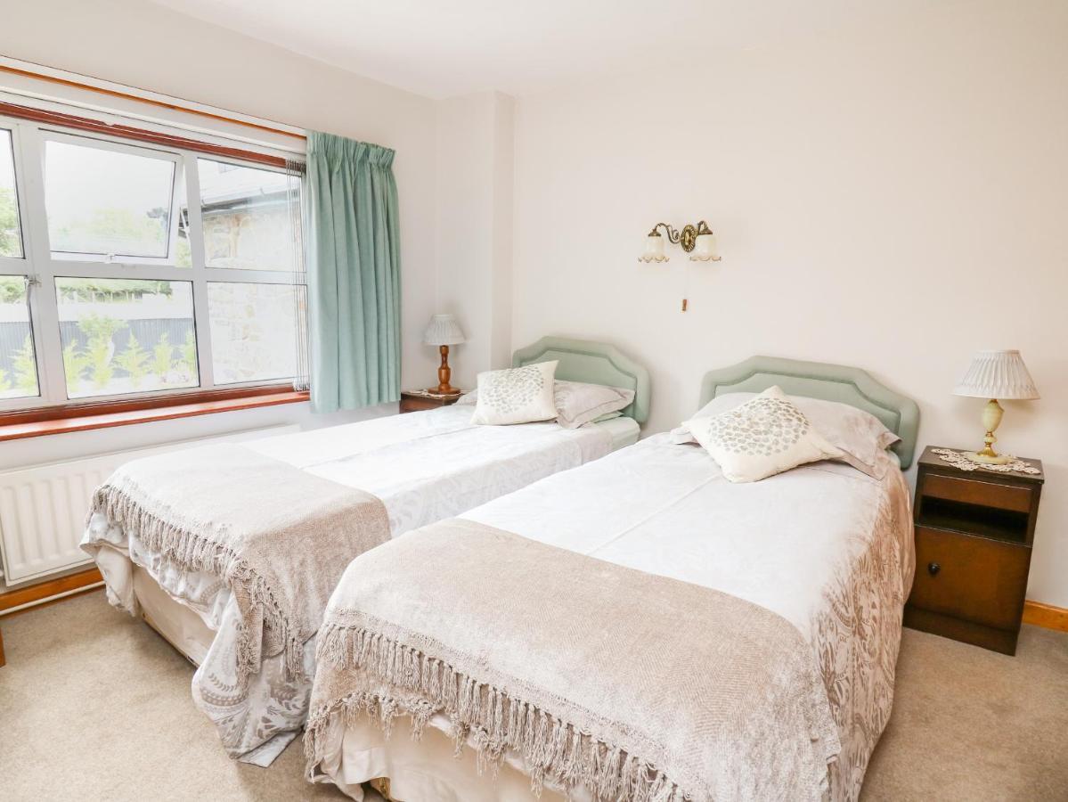 Holly Farm Cottage Newbridge on Wye Bagian luar foto